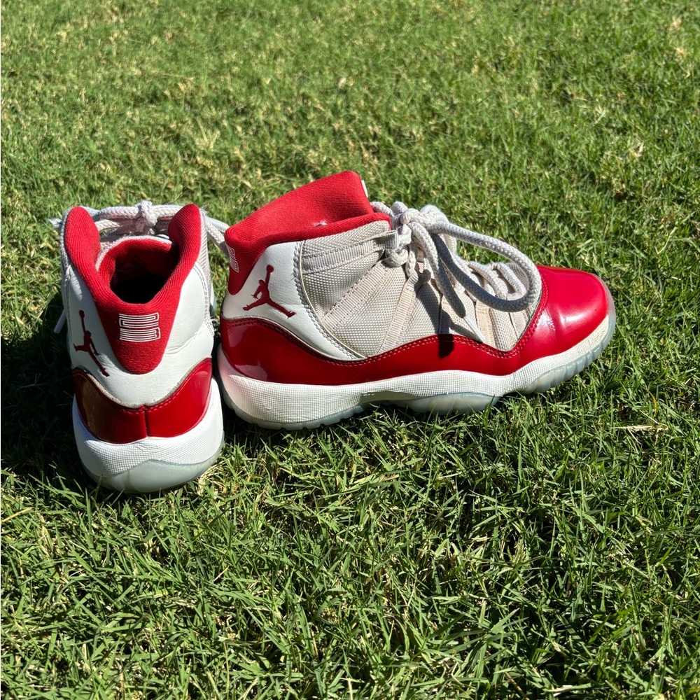 Kids Jordan 11 Retro